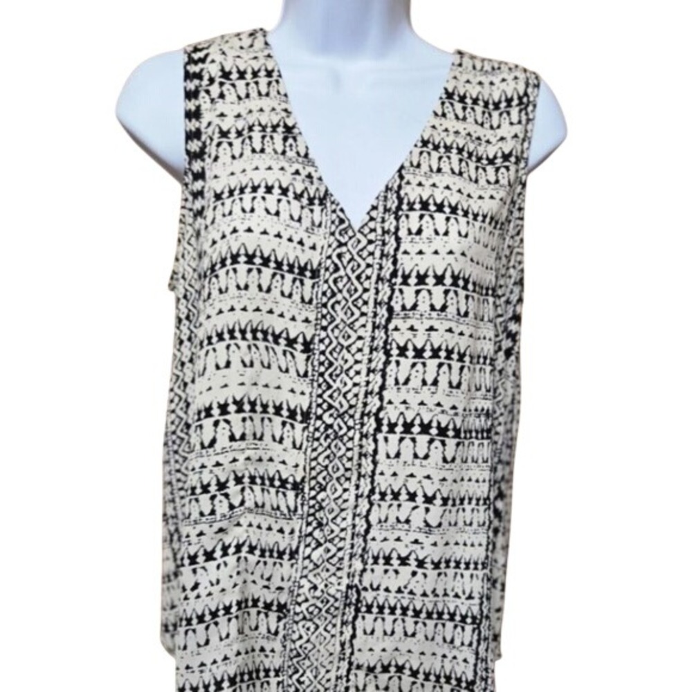 ANA A New Approach Sleeveless V Neck Geometric Print Top Women's Size S
